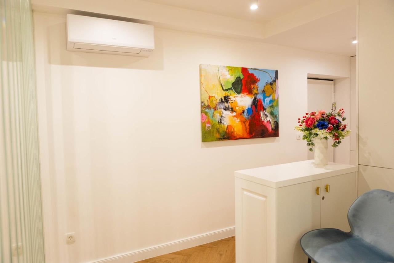 City And Style Luxury Rooms สปลิท ภายนอก รูปภาพ