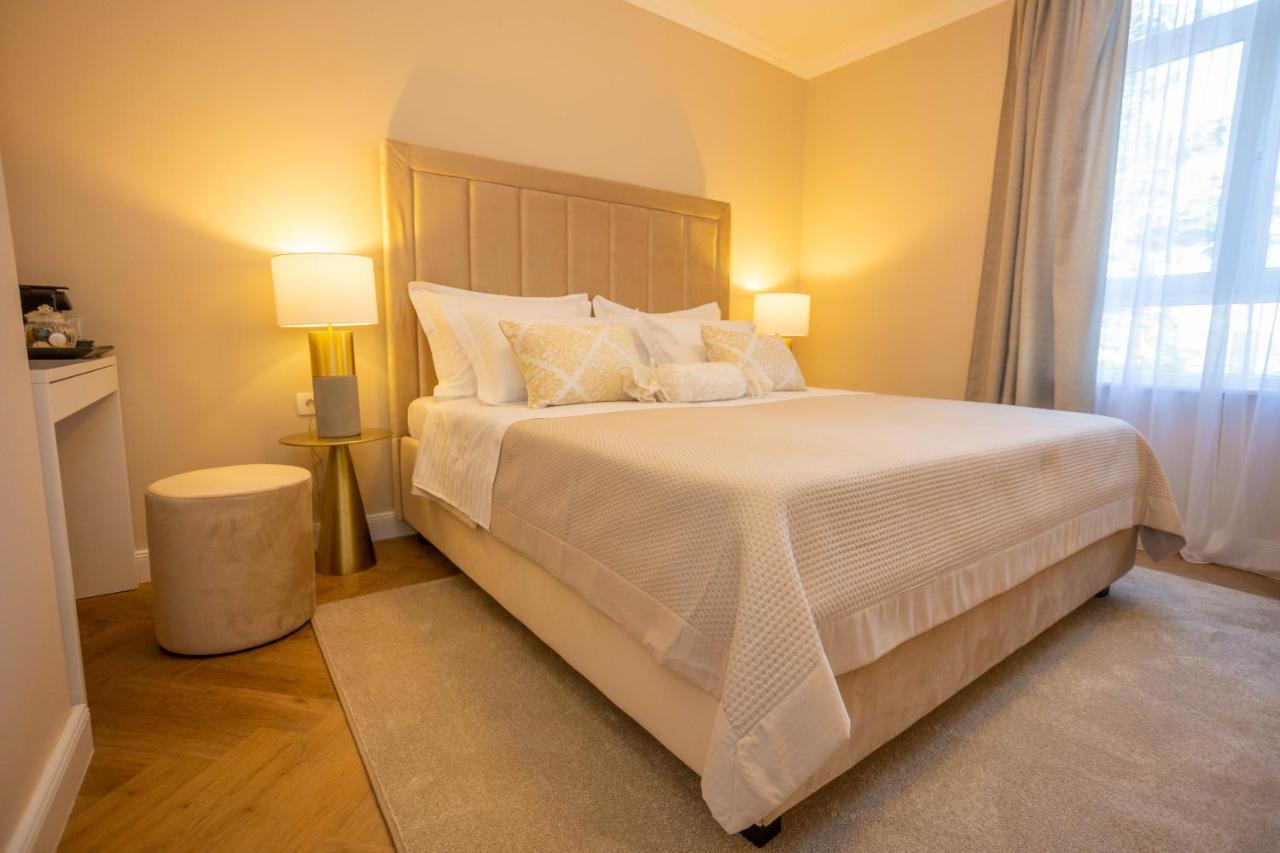 City And Style Luxury Rooms สปลิท ภายนอก รูปภาพ